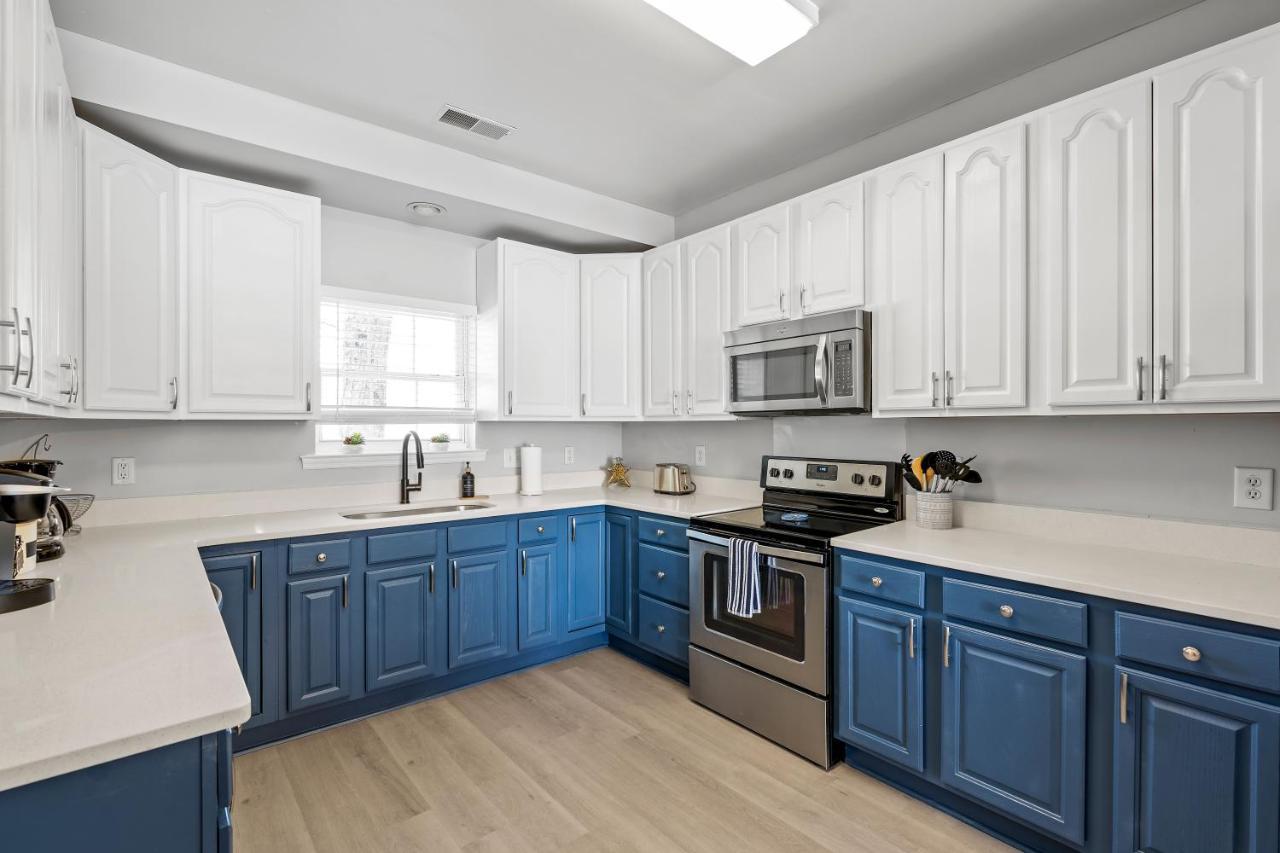 ☆Live On The Water! Lake Palmetto Palm W/ Patio - 10Min To Downtown & Beaches☆ Charleston Extérieur photo