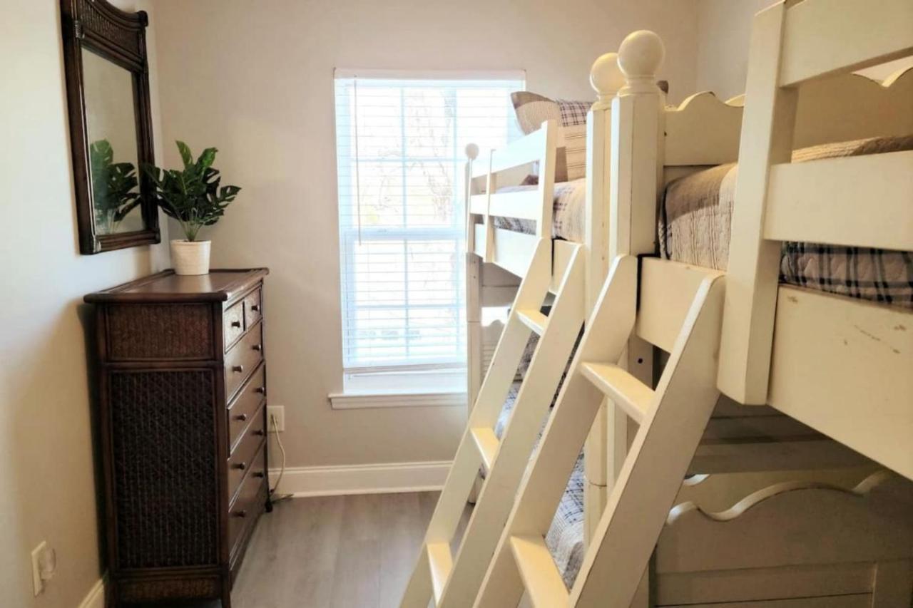 ☆Live On The Water! Lake Palmetto Palm W/ Patio - 10Min To Downtown & Beaches☆ Charleston Extérieur photo