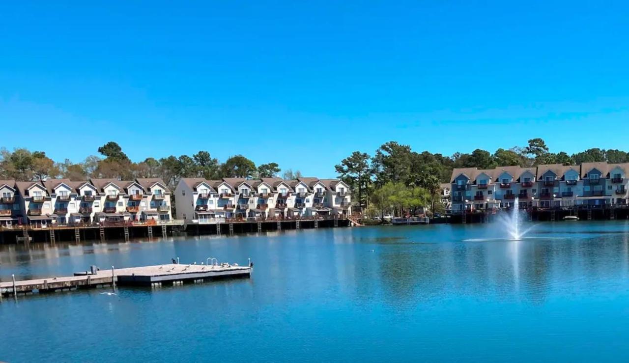 ☆Live On The Water! Lake Palmetto Palm W/ Patio - 10Min To Downtown & Beaches☆ Charleston Extérieur photo
